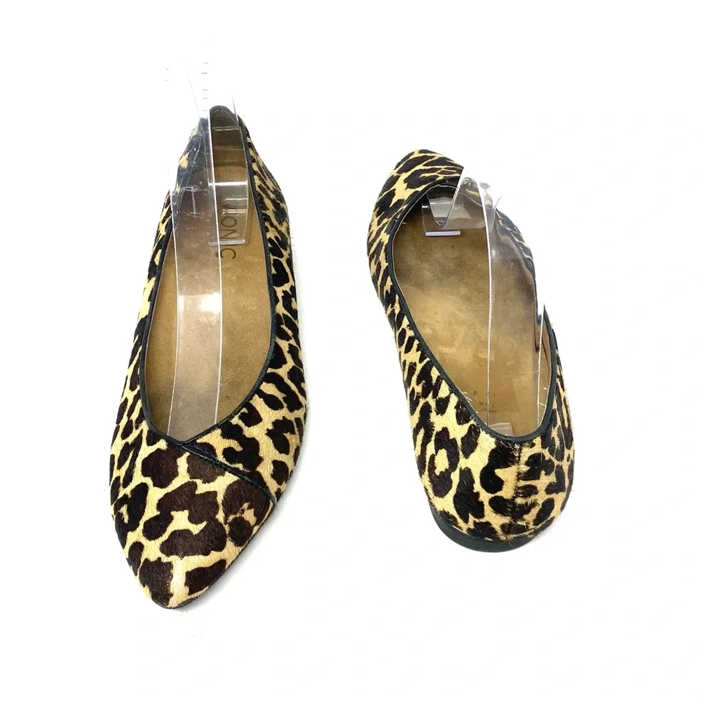 Vionic Flats - Picture 4 of 8